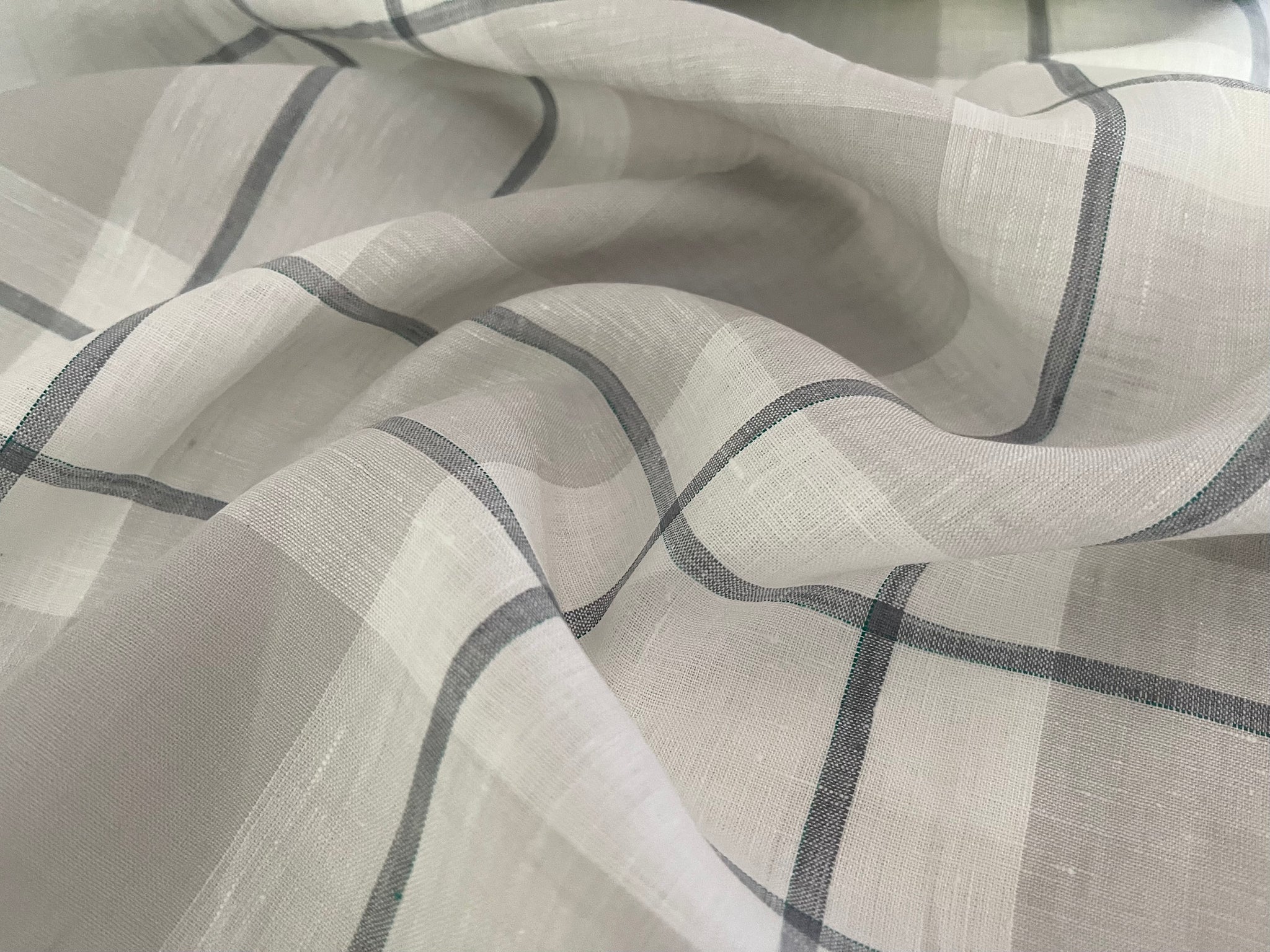 Deadstock Linen Fabric - Bluish Grey Plaid