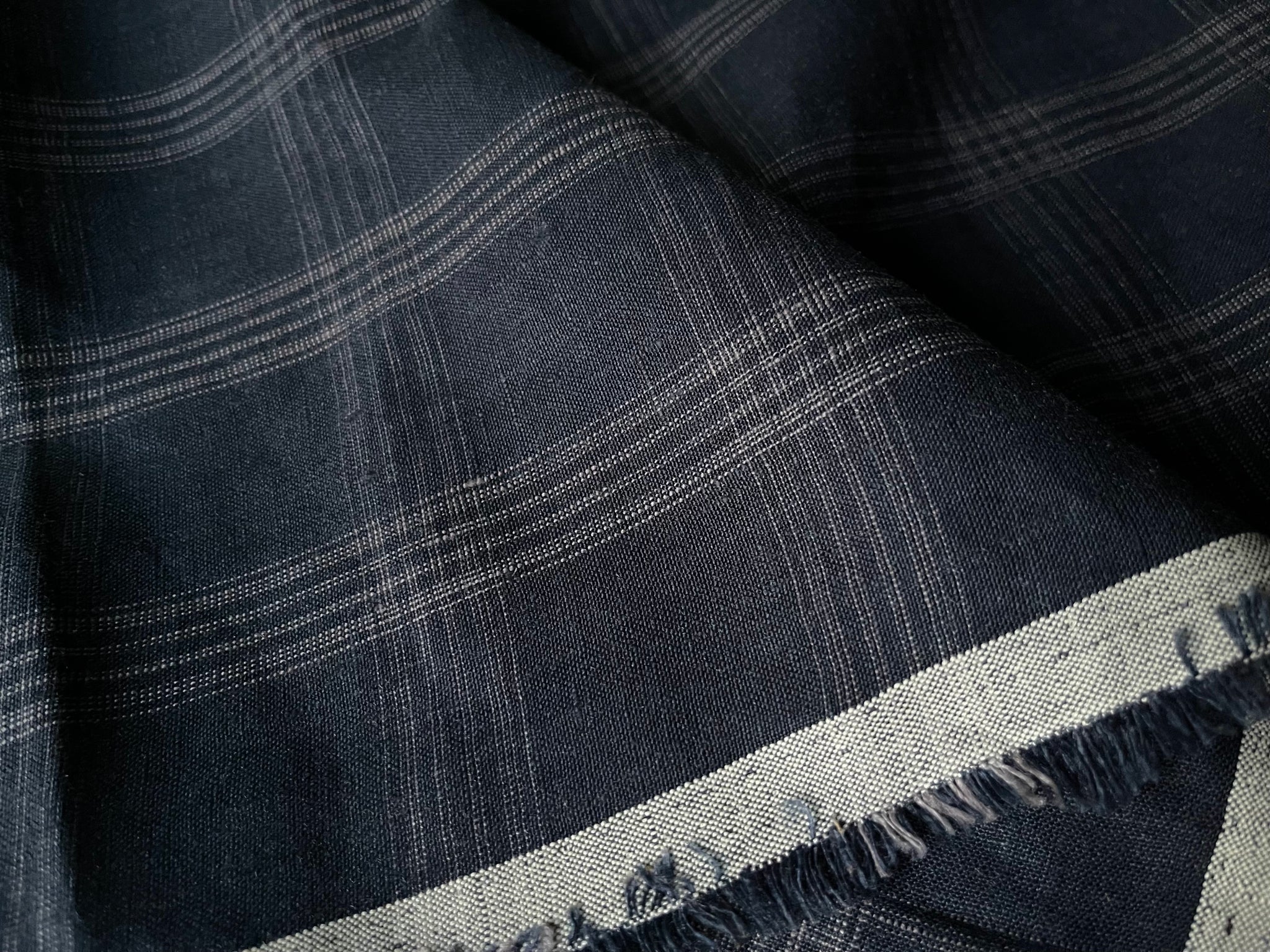 Deadstock Linen Fabric - Navy Plaid