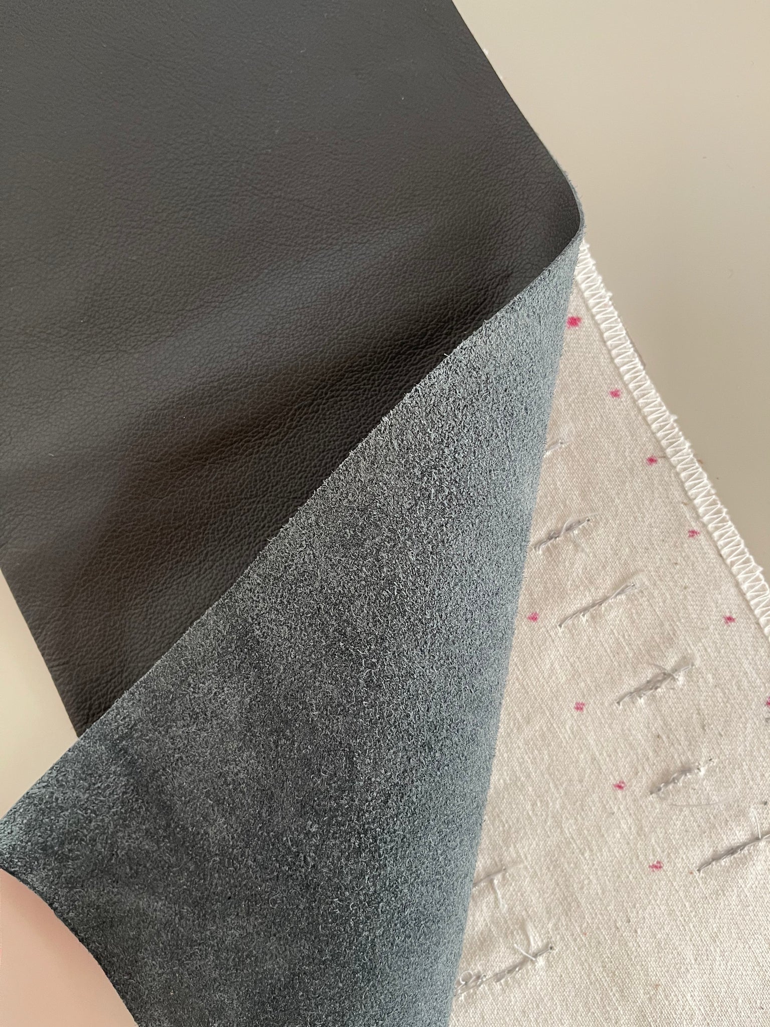 STICKLEY Soho Leather Swatch Set